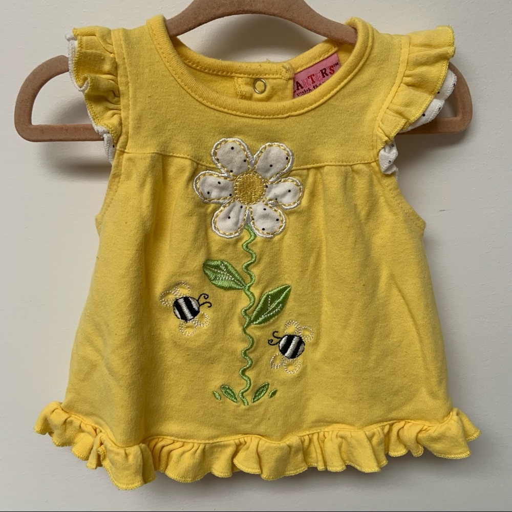 [BOGO ✨] Vintage Carter’s Dress 🌻